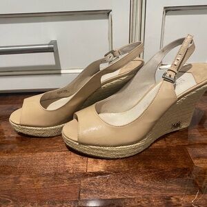 Michael Kors, Elegant Beige Wedge Sandals